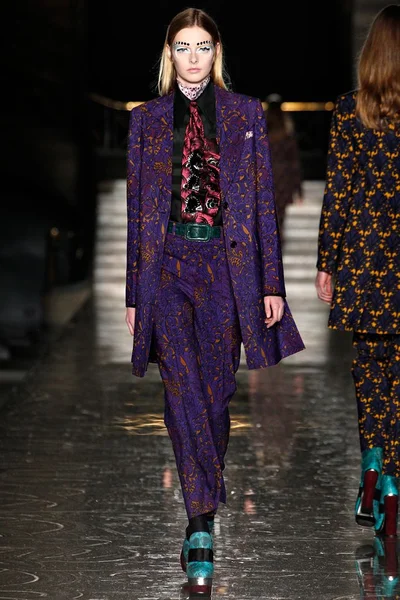 Look 31